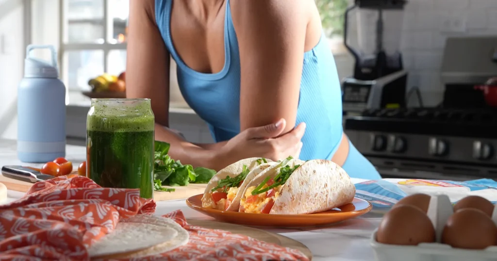 Desayuno huevo y espinaca